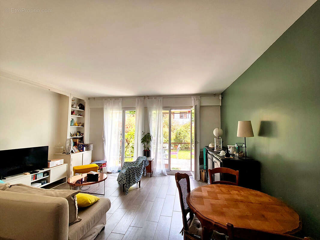 Appartement à VILLEMOMBLE