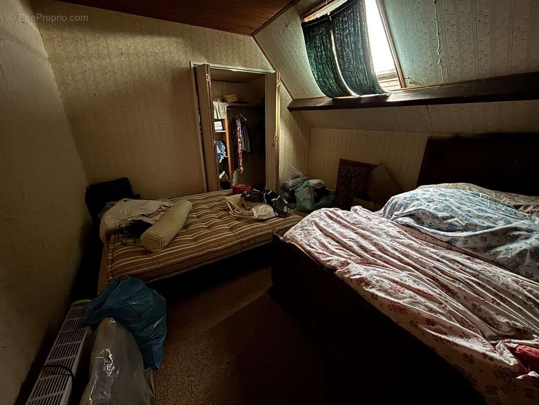 Chambre 2 - Maison à TREMOUILLE