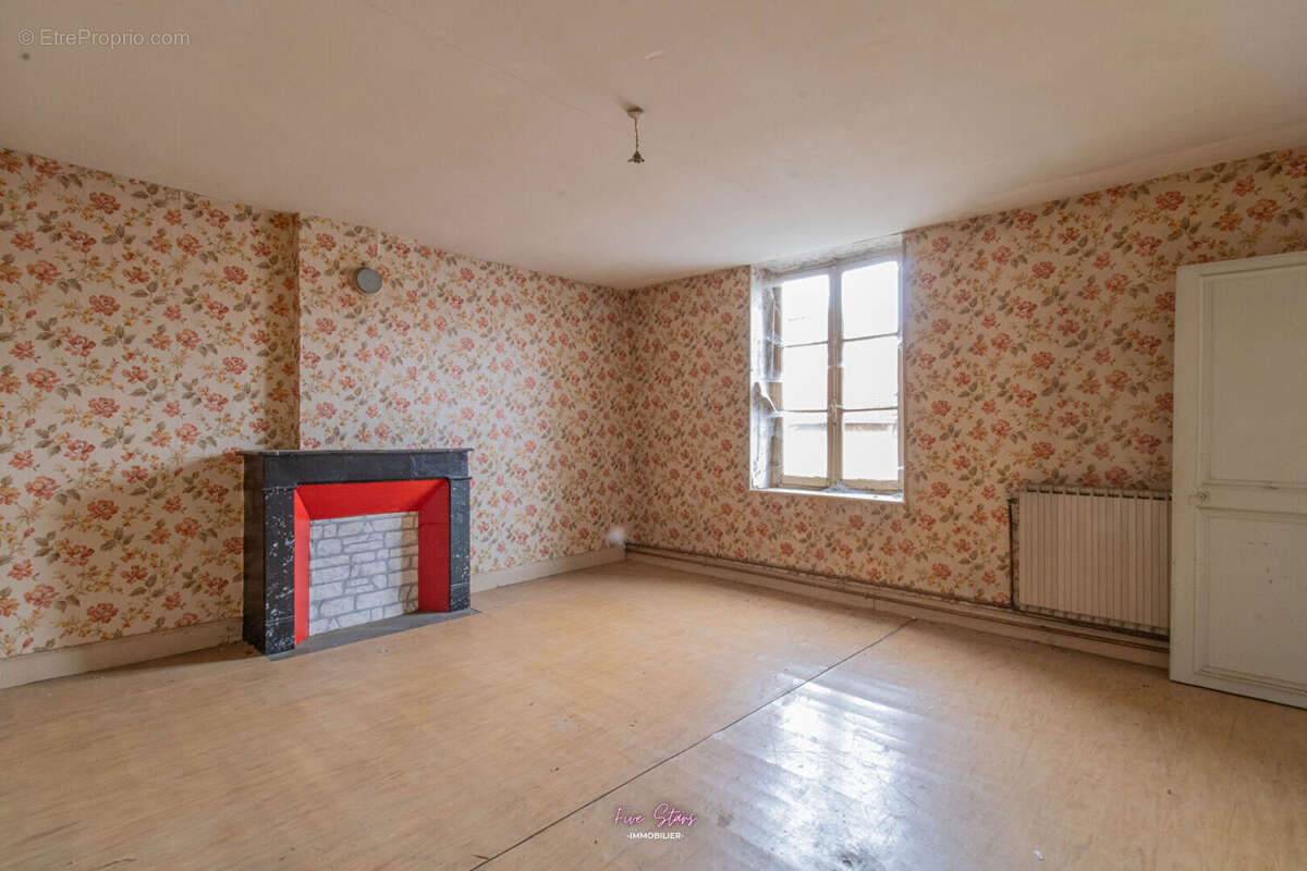 Maison à CHAMBLEY-BUSSIERES