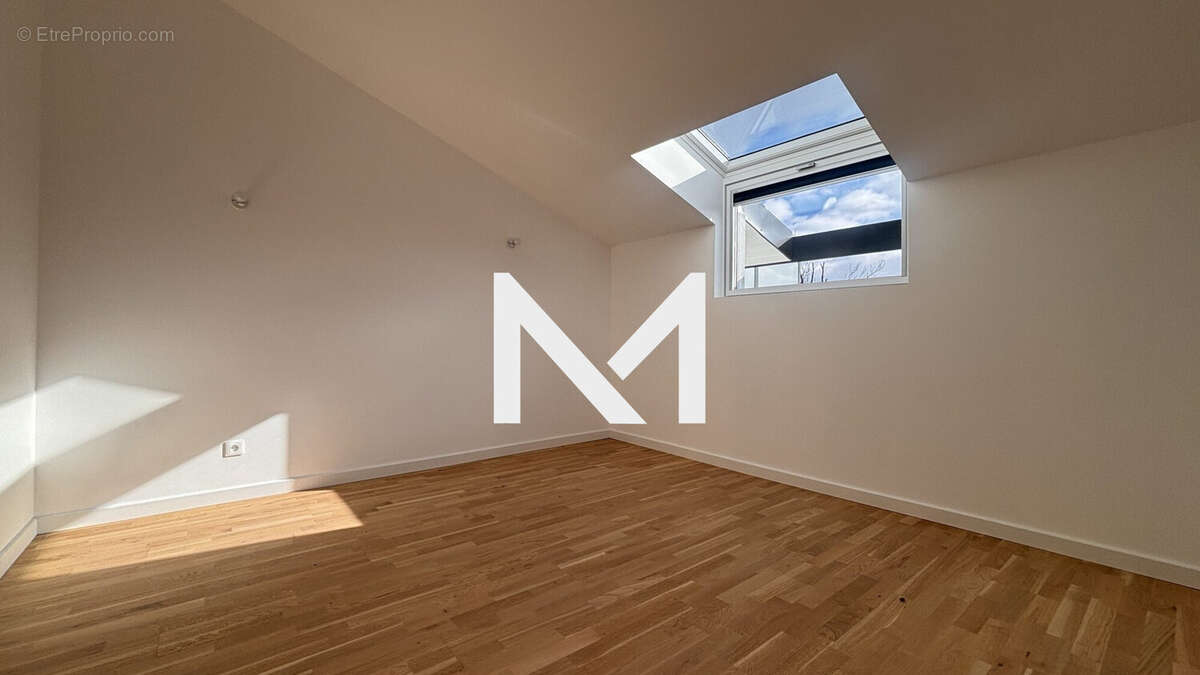 Appartement à MEYLAN