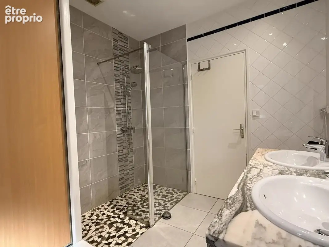Maison de plain-pied avec piscine - photo 16