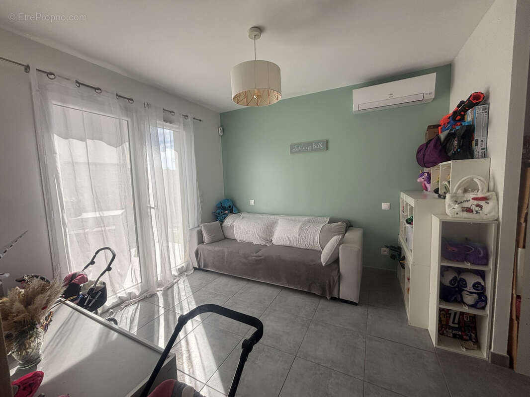 Maison à BELLEGARDE