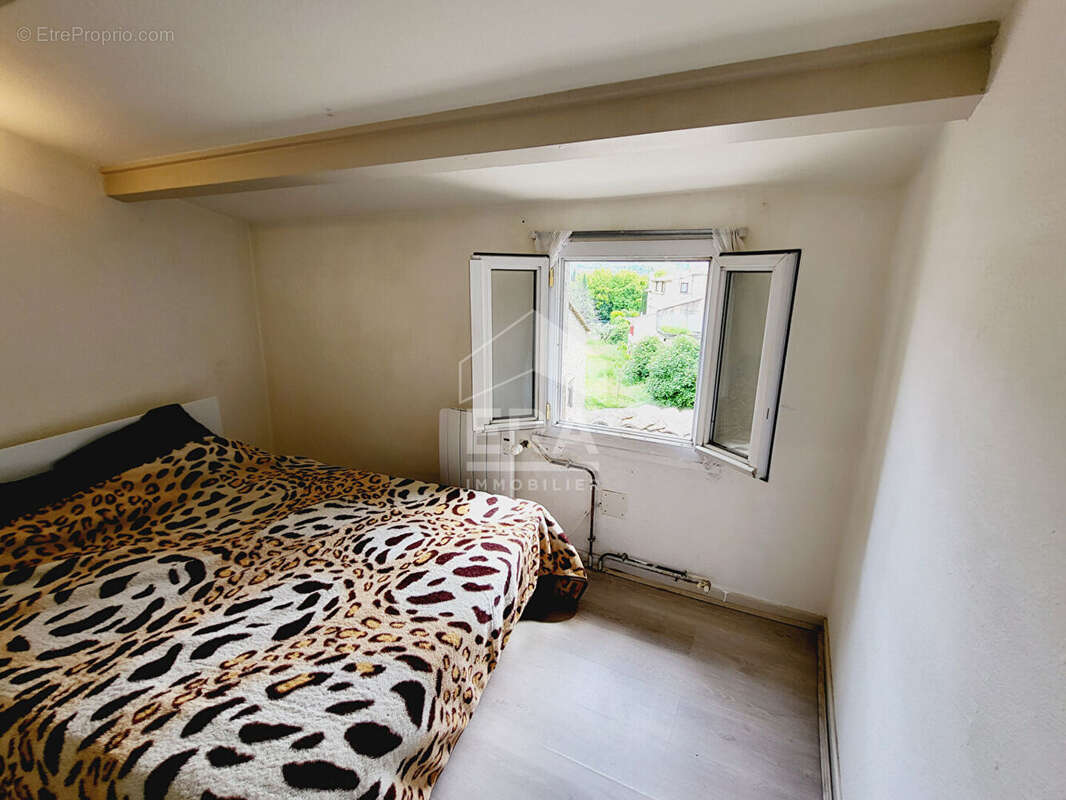 Appartement à CHATEAU-ARNOUX-SAINT-AUBAN