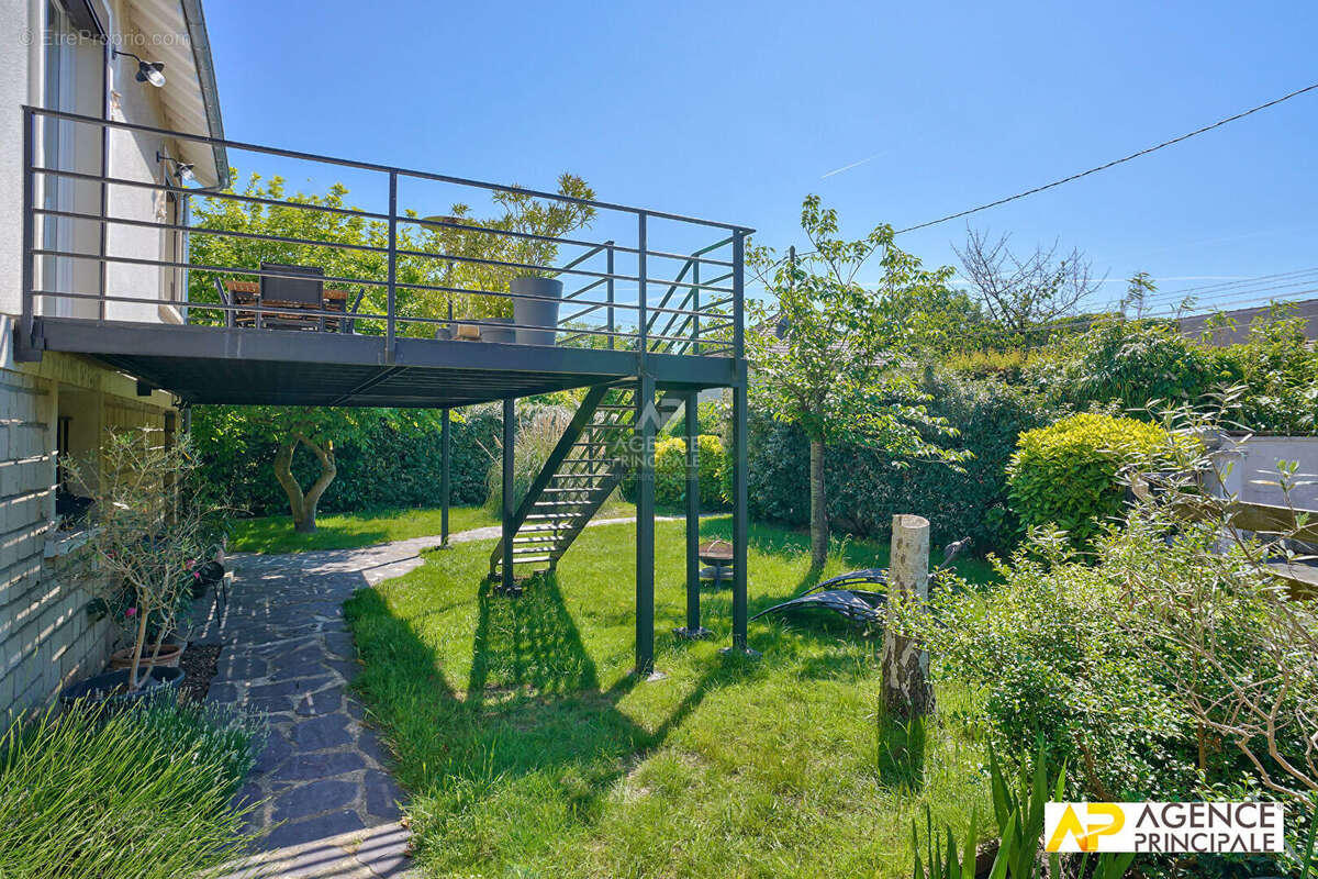 Maison à MAISONS-LAFFITTE