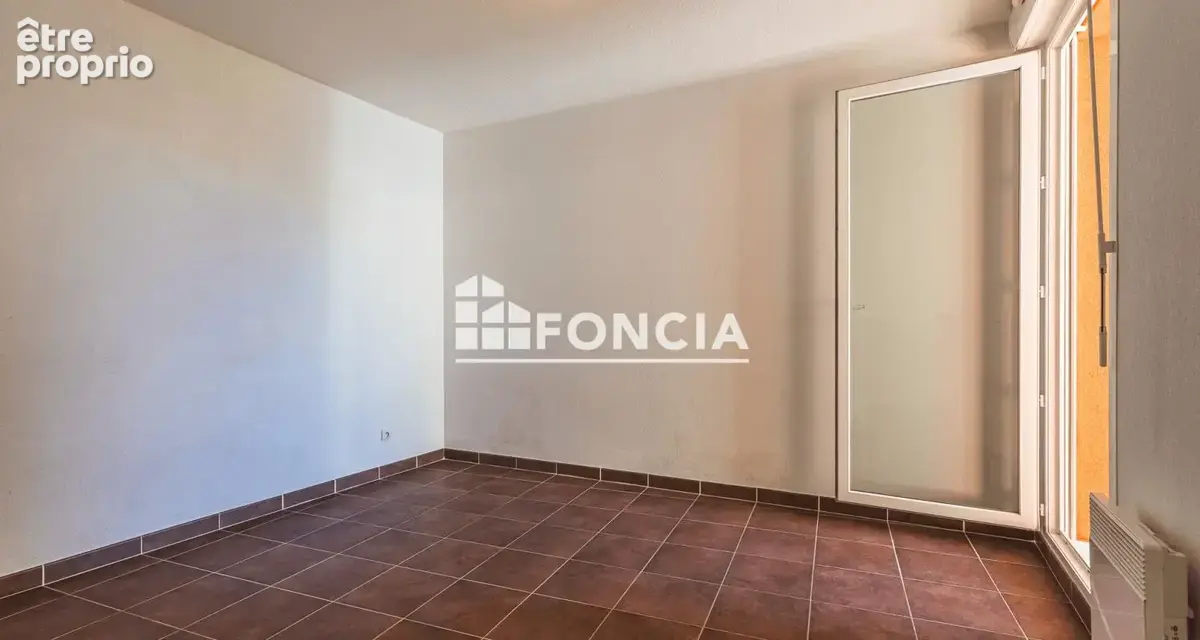  À VENDRE – T2 avec grande terrasse et parking privatif – Secteur Chateaubanne, La Seyne-sur-Mer - photo 8