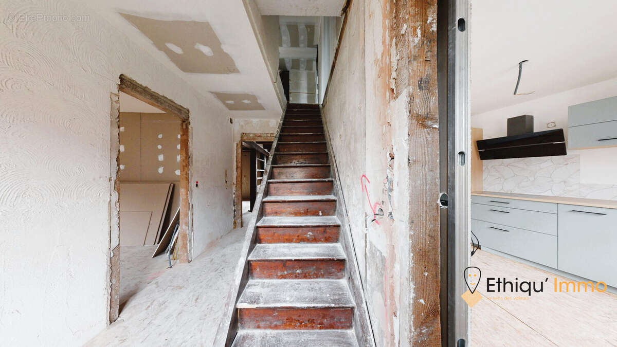 Maison à DOSSENHEIM-SUR-ZINSEL