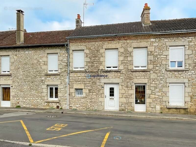 Maison à SAINT-PATERNE