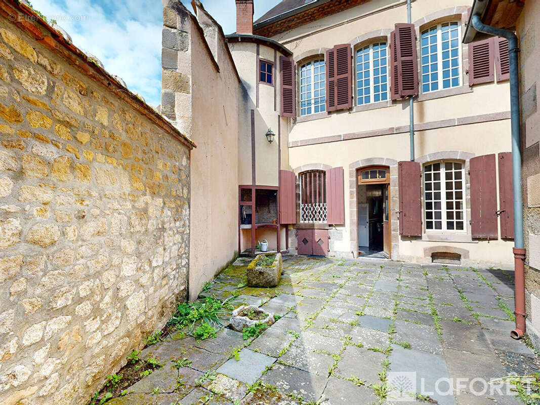 Maison à MOULINS