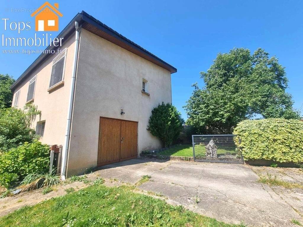 Maison à LA SALVETAT-PEYRALES