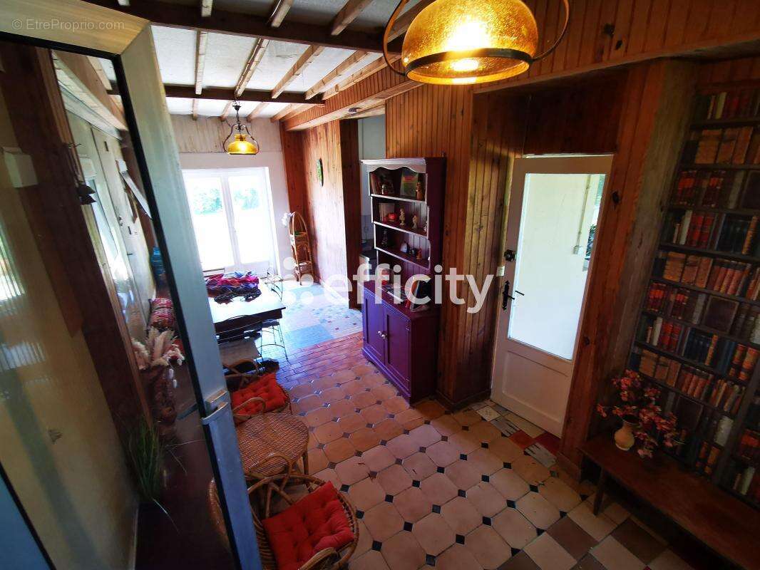 Maison 112 m² à Landelles-Et-Coupigny  - photo 21