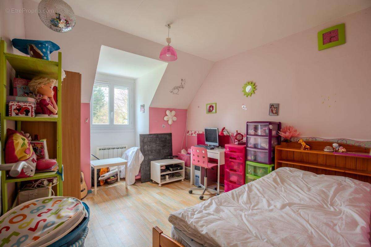 Maison à MONTALET-LE-BOIS