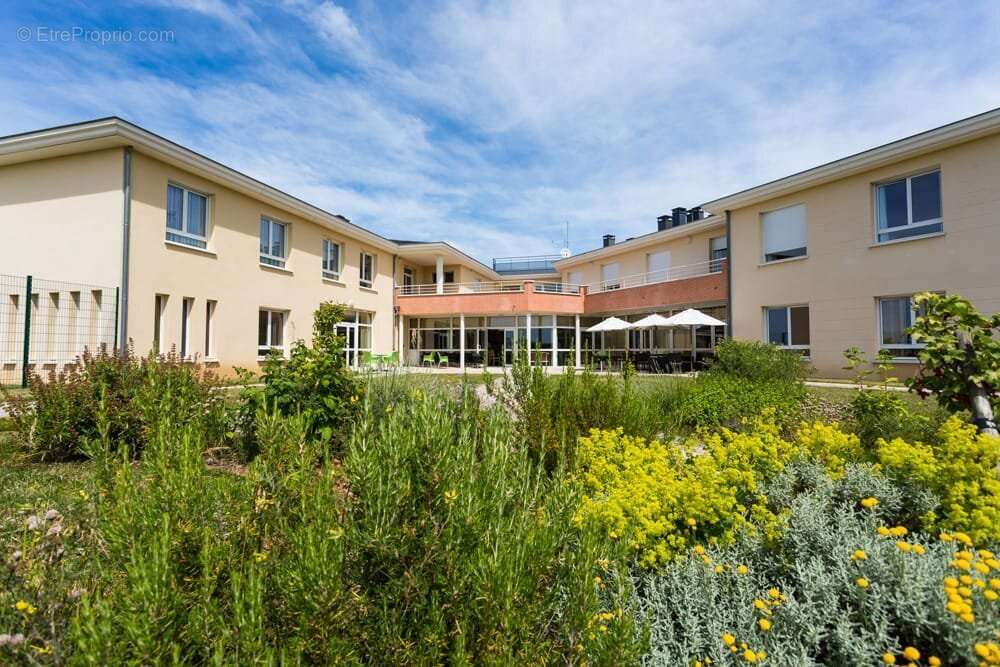 INVESTISSEMENT LOCATIF  CHARLEVILLE MEZIERES- Résidence Ehpad Emeis Patrice Groff - 8.86  de rentabilité. - photo 10