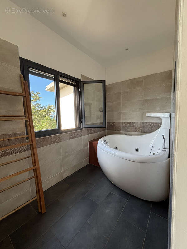 Maison à SAINTE-MARIE