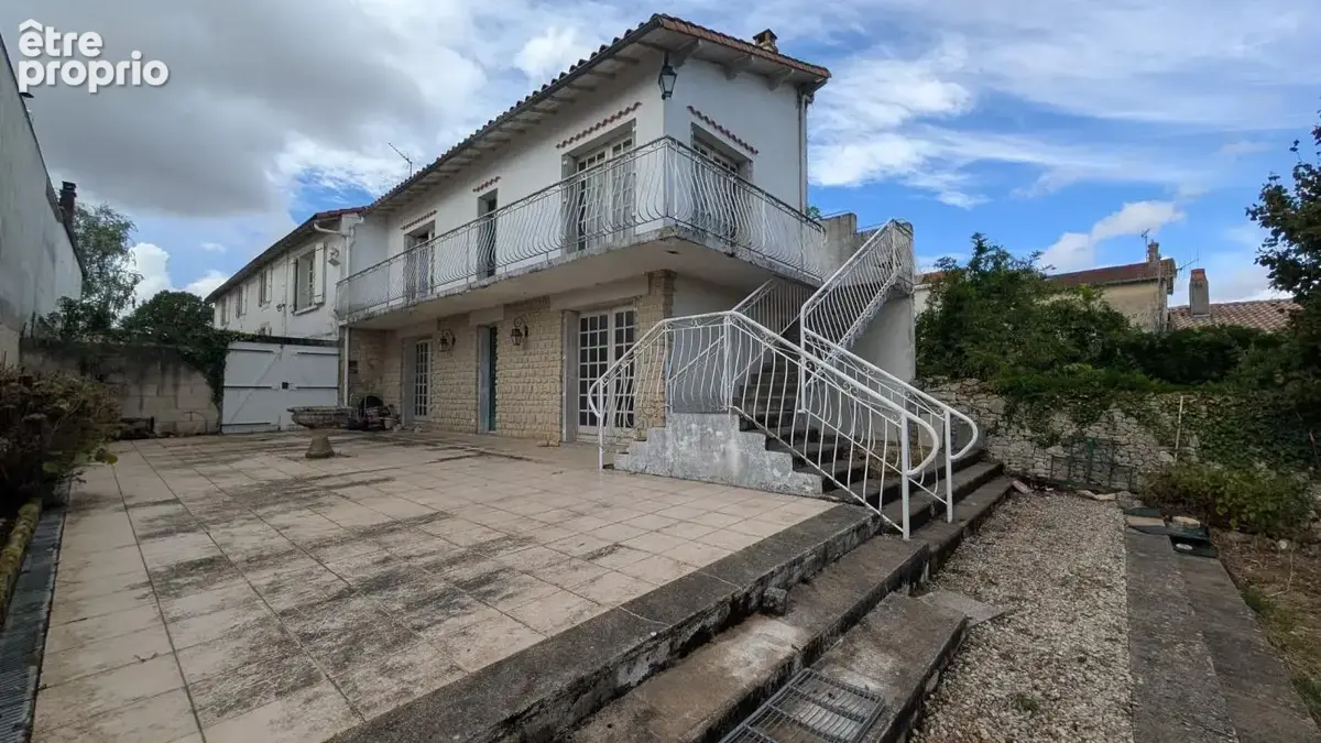 Maison à SAINT-GELAIS