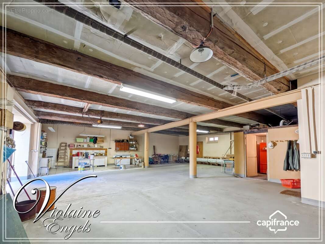 Grande maison familiale avec dépendances, piscine et vaste atelier à Pépieux (Aude – Minervois) - photo 10