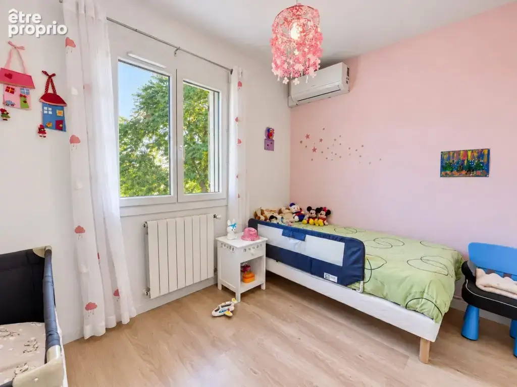 01150 BLYES   Maison 4 chambres, sous-sol complet et jardin clos de 1 086 m2 - photo 9