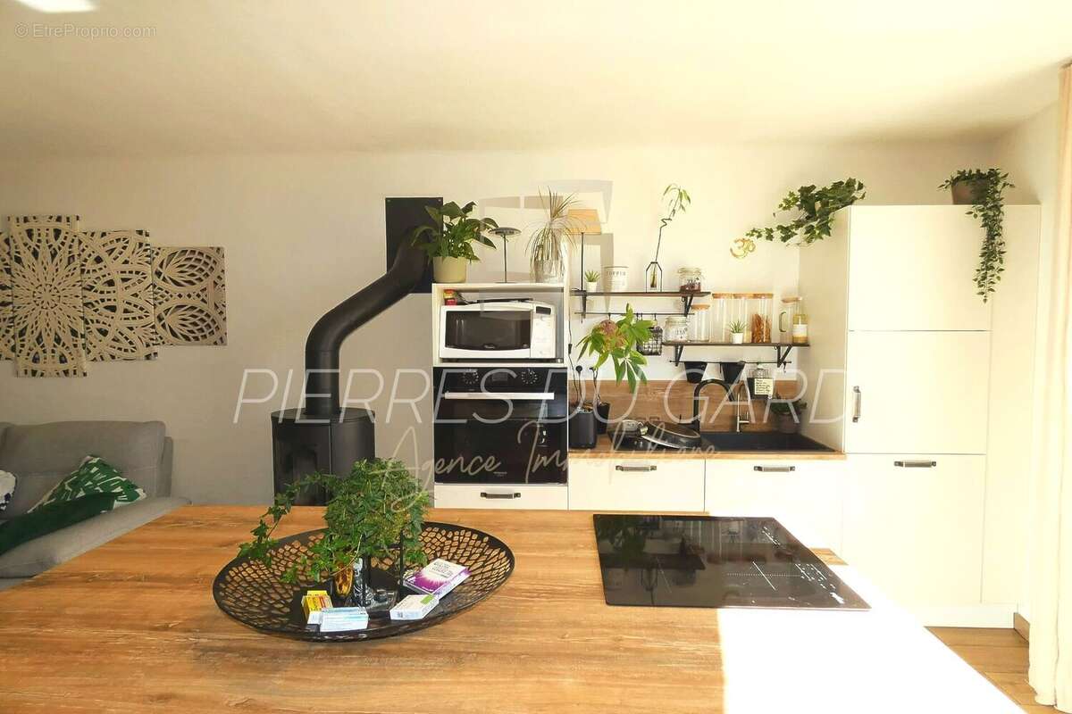 Maison 150 m² à Uzes  - photo 9