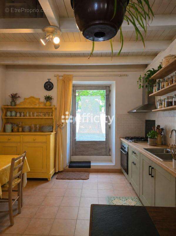 Appartement à SAINT-DENIS-DU-PIN