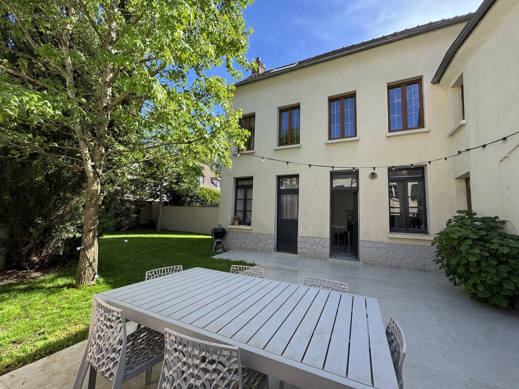 Maison à PLAILLY