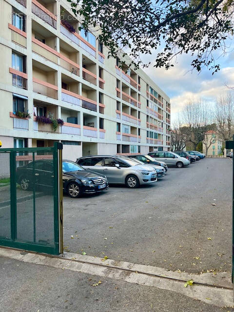 Appartement à MARSEILLE-15E