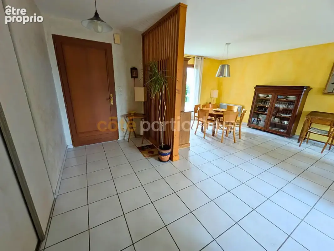 Maison de plain-pied - 4 chambres - Garage - Piscine - photo 6