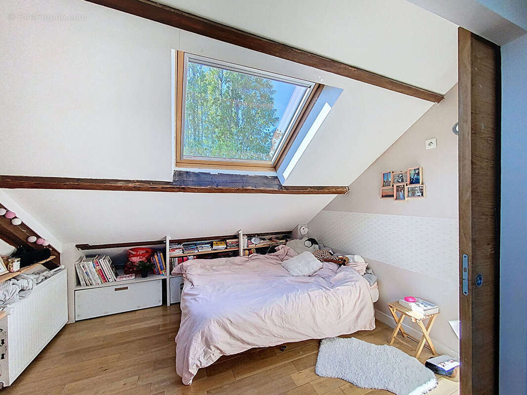 Appartement à SAINT-MAUR-DES-FOSSES