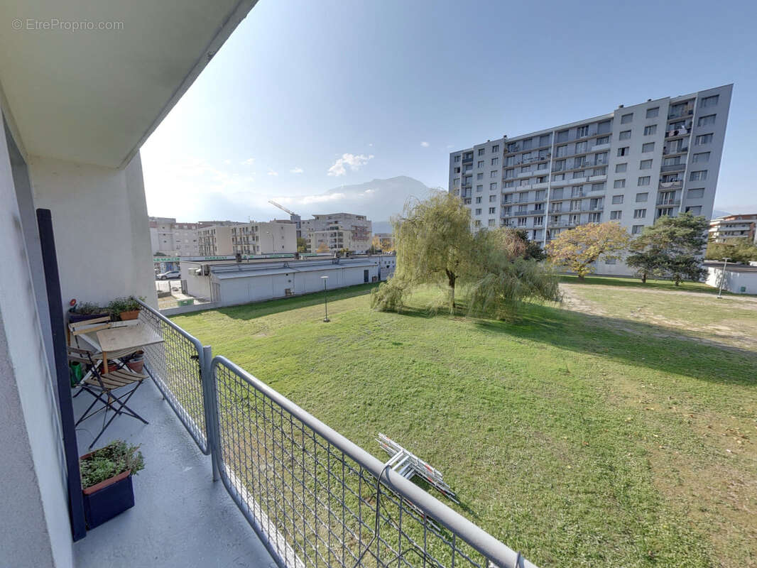 Appartement à ECHIROLLES