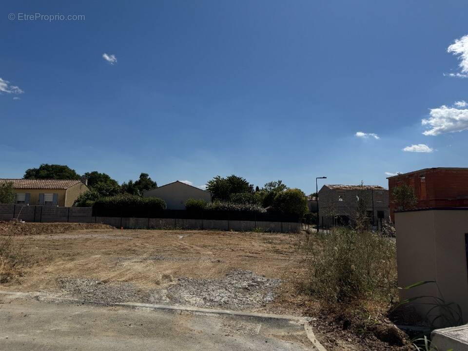 Terrain à SAINT-MATHIEU-DE-TREVIERS