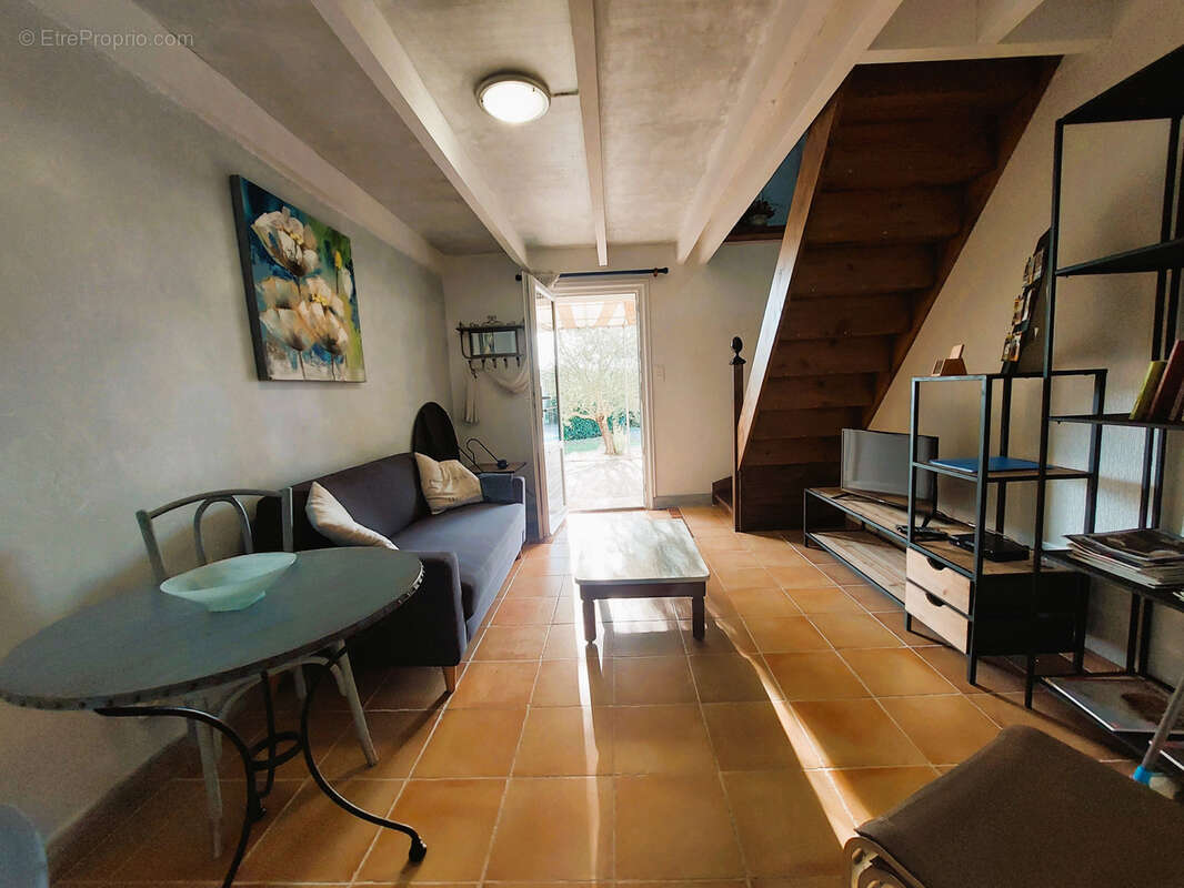 Maison à MONTCUQ
