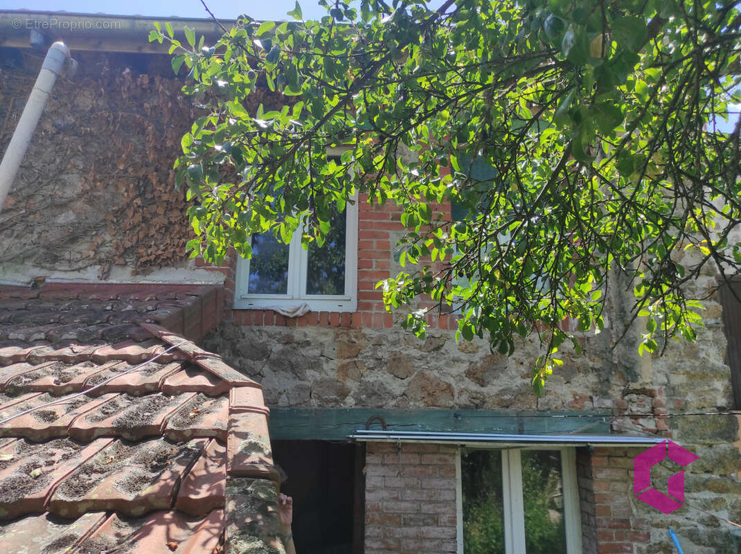 Maison de village en pierres - photo 2