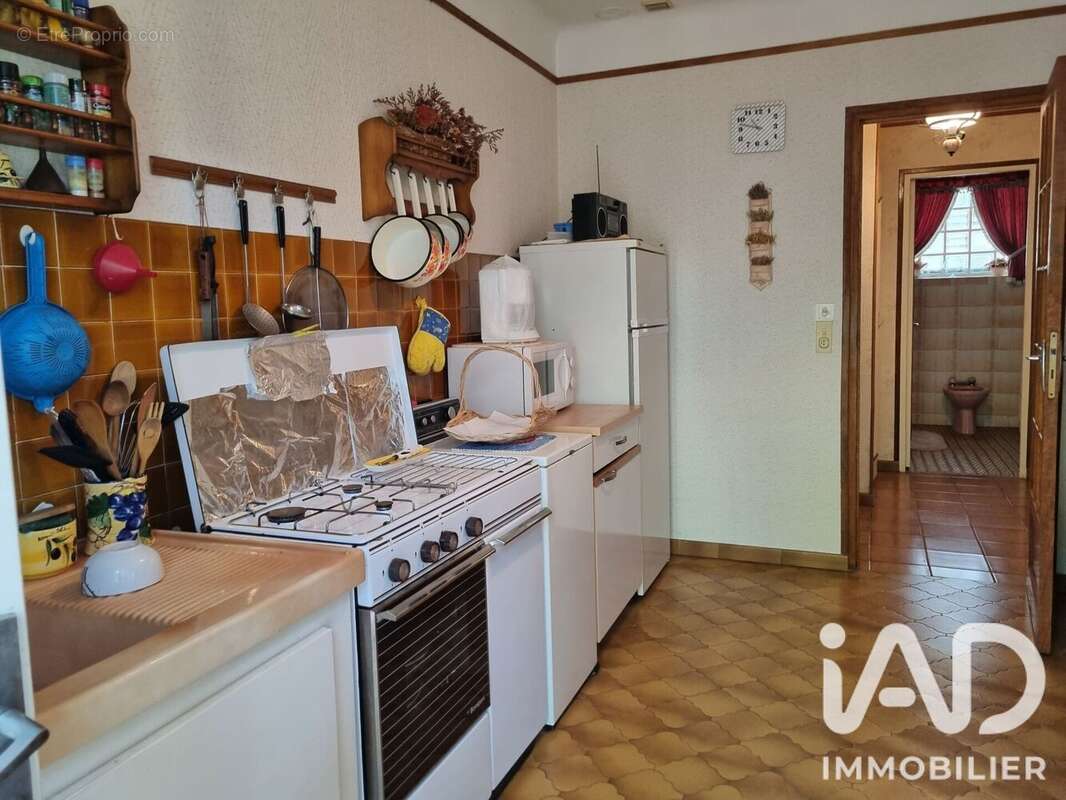 Maison 97 m² à Saint-Didier  - photo 4