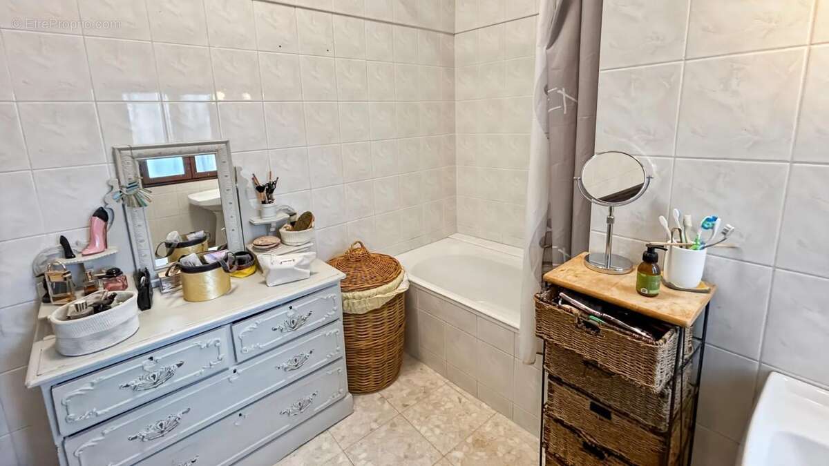 Maison à MONTIGNY-SUR-LOING