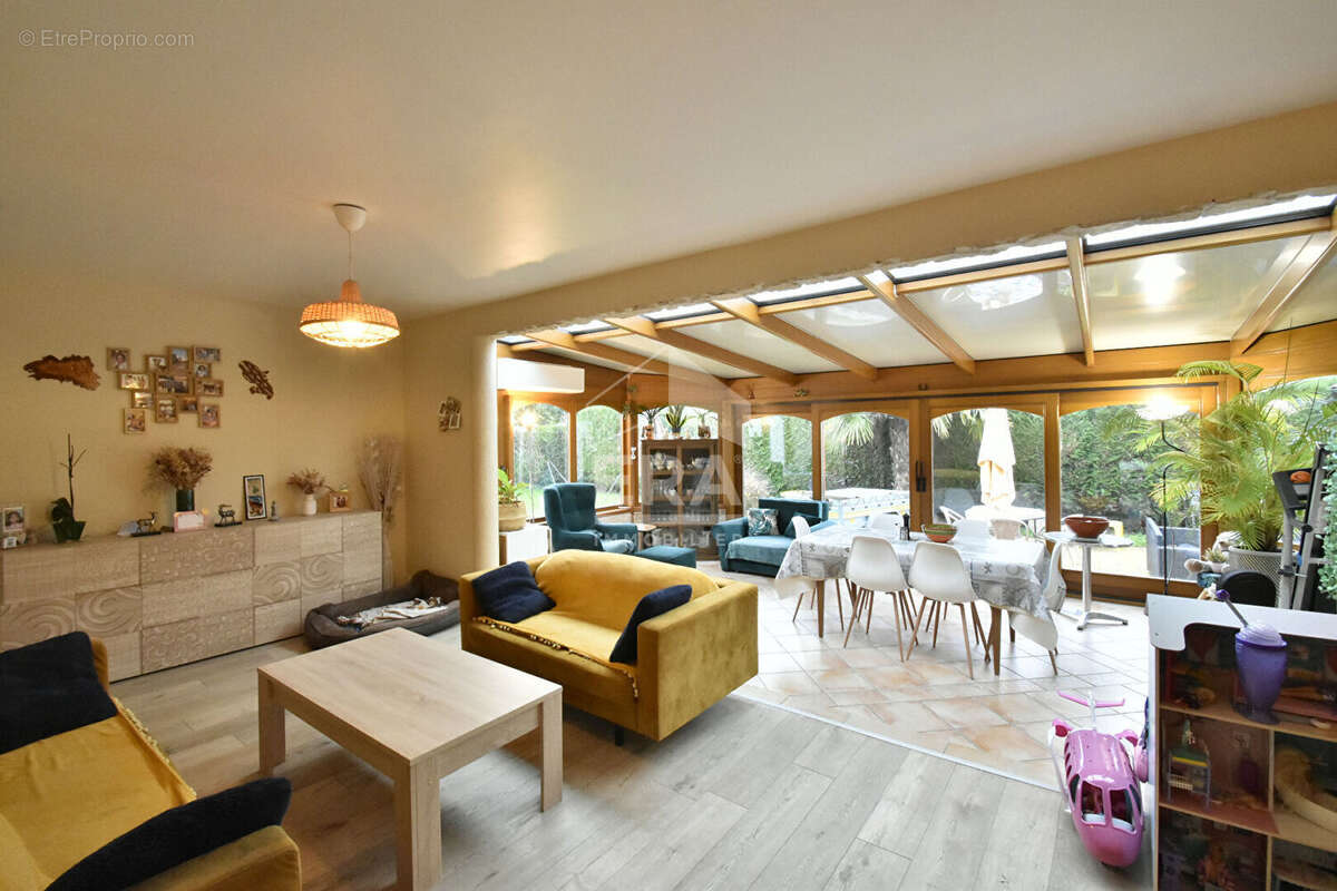 Maison à GARANCIERES