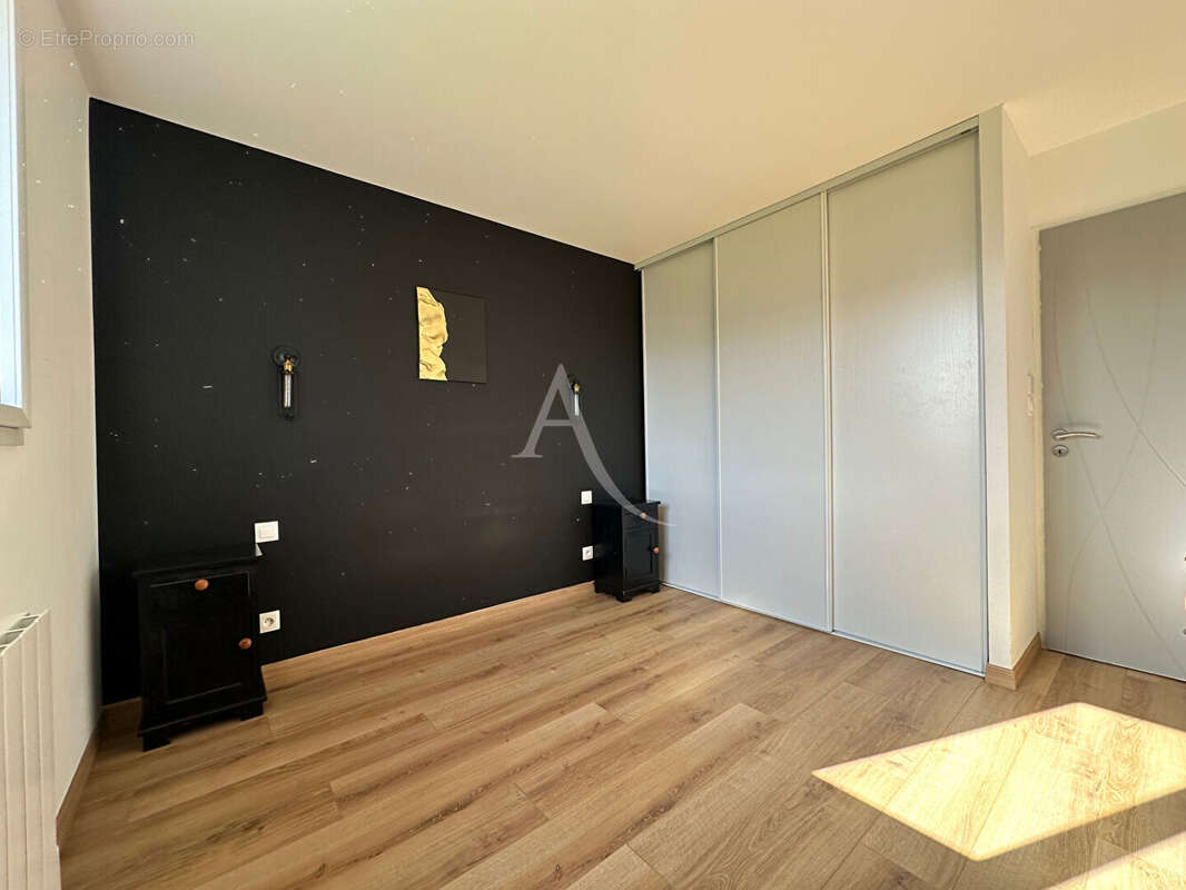 Maison à LA CHAPELLE-PALLUAU