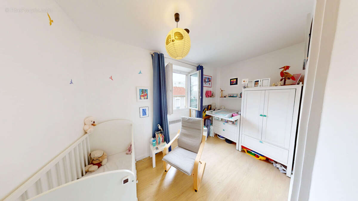 Appartement à IVRY-SUR-SEINE