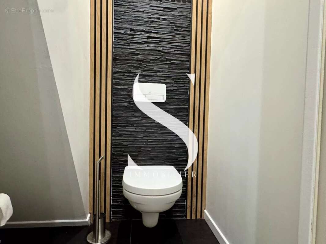 Appartement à VALLAURIS