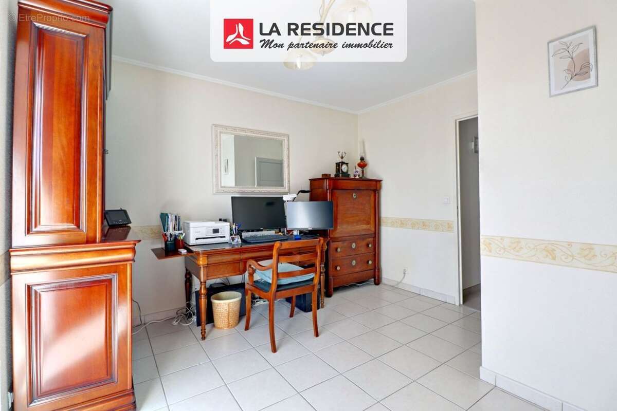 Maison à MAURECOURT