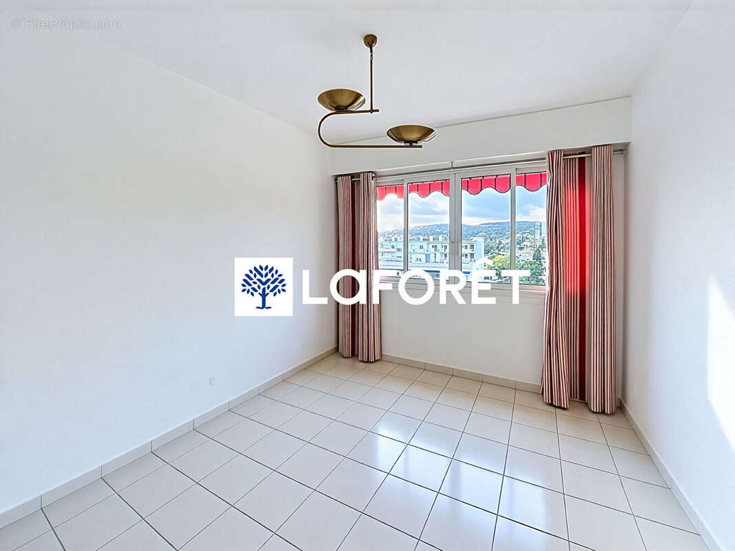 Appartement à CAGNES-SUR-MER