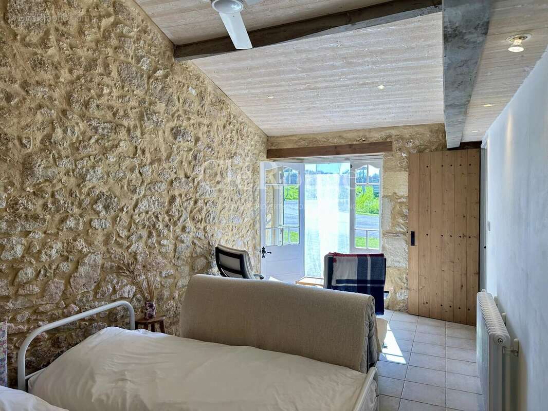 Maison à GENSAC