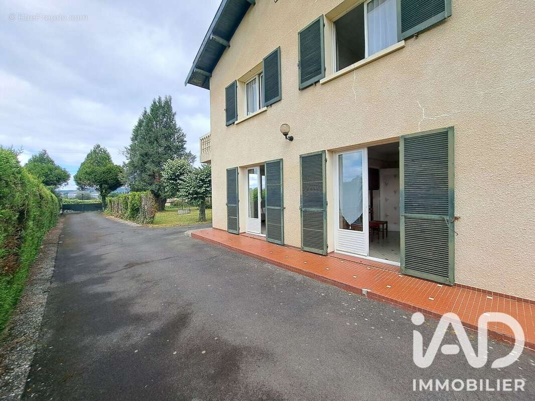 Maison 130 m² à Espoey  - photo 3
