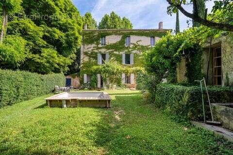Appartement 350 m² à La Tour-D'aigues  - photo 3
