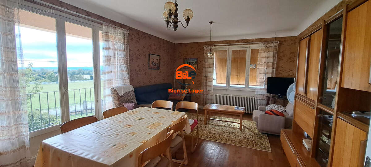 BSLE Agence immobilière Bien Se Loger Ensemble Cébazat -  IMMOBILIER MAISON AIGUEPERSE 3 CHAMBRES VUE PANORAMIQUE GRANGES - Maison à AIGUEPERSE