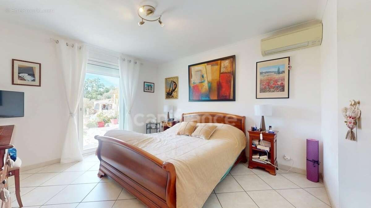 Maison à vendre 5 pièces GAREOULT (83) - photo 37