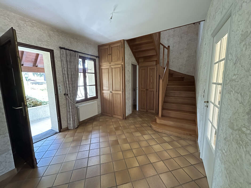 Maison à JANVILLE-SUR-JUINE