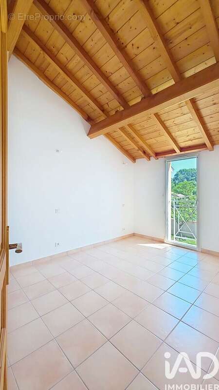 Photo 7 - Maison à JUILLAN