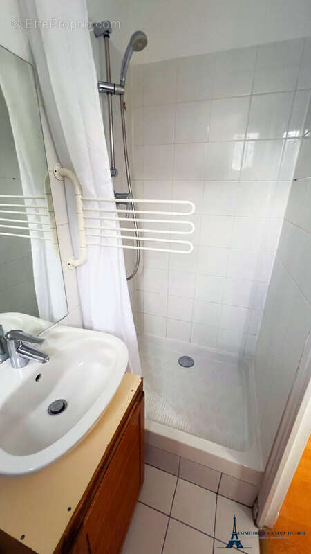 Appartement à PARIS-19E