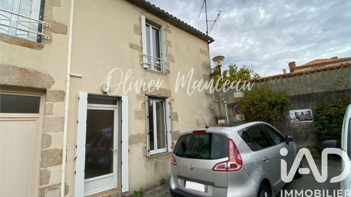 Photo 1 - Maison à ROCHETREJOUX