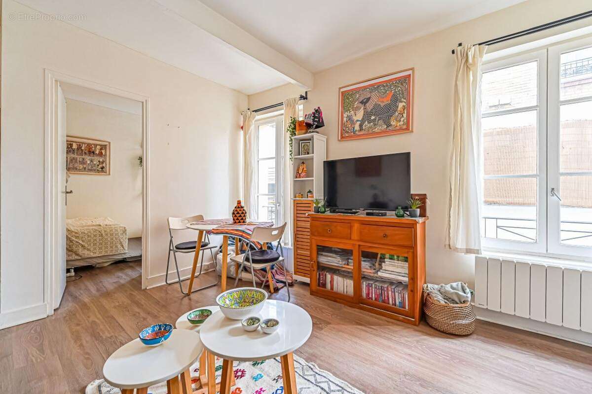 Appartement à PARIS-20E