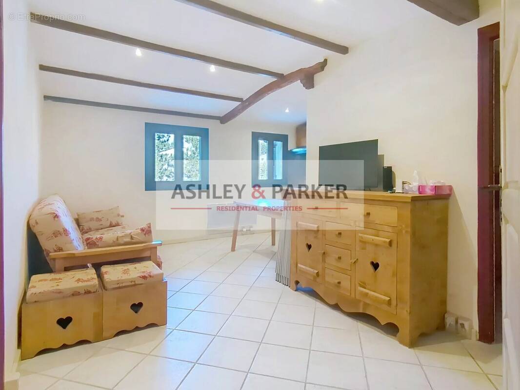 Appartement à SAINT-ETIENNE-DE-TINEE