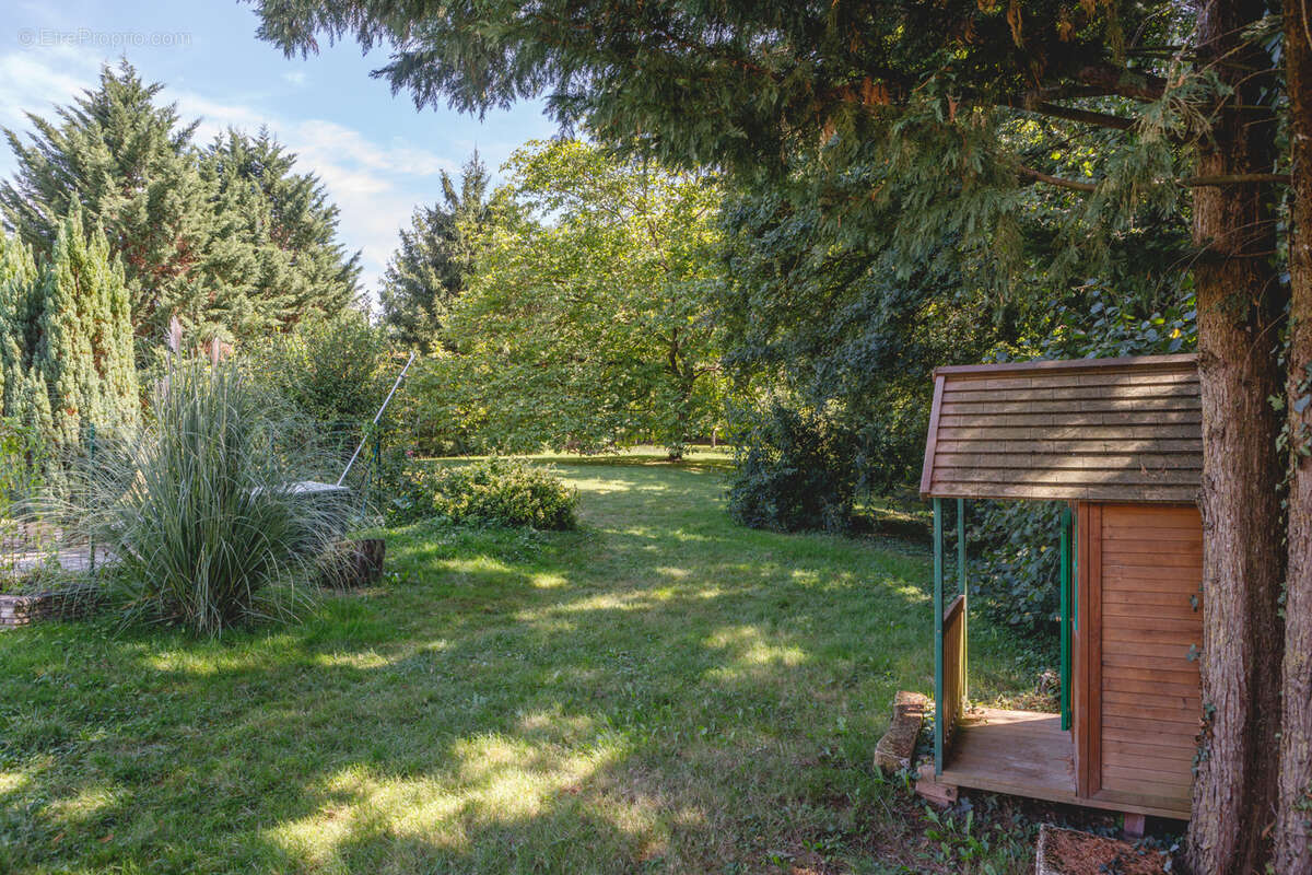 Maison à MOGNENEINS